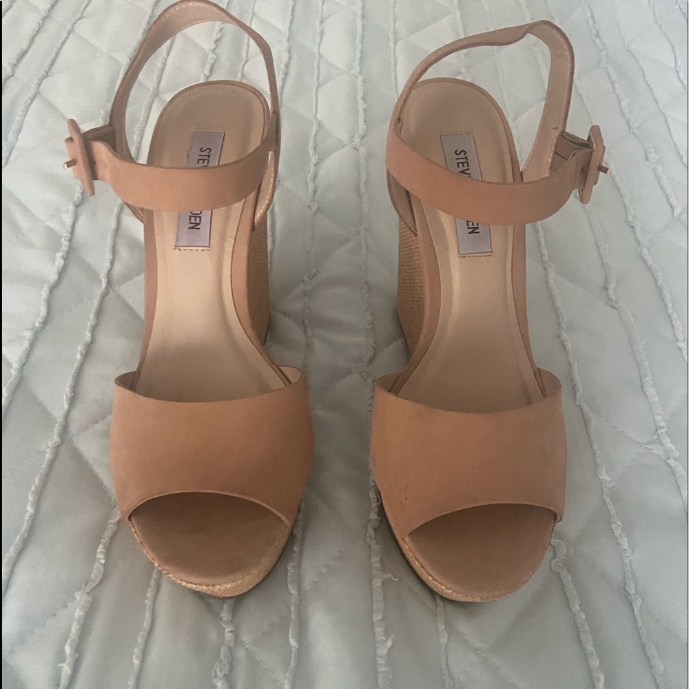 Steve Madden wedges - classic and cute - worn twice .